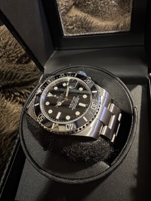 Replica Rolex Submariner 40mm Black Dial 116610LN photo review