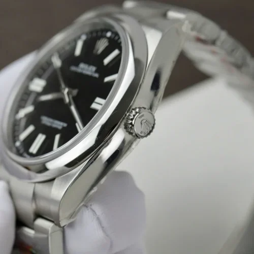 Replica Rolex Oyster Perpetual Lady 34mm Black Dial 124200 photo review