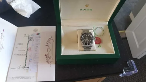 Replica Rolex Submariner 40mm Black Dial 116610LN photo review