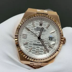 Rolex Land-Dweller 40 mm en or Everose