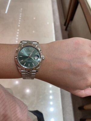 Replica Rolex Datejust 41mm Green Dial 126334 Jubilee photo review