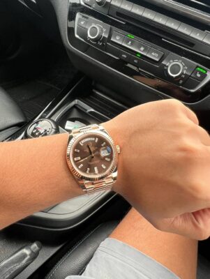Replica Rolex Day-Date II 40mm Black Dial 218235-2 photo review