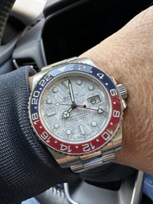 Replica Rolex GMT-Master II 40mm Meteorite Dial 126719BLRO “Superman” photo review