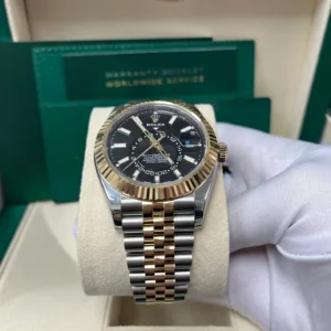 Superclone Rolex Sky-Dweller 42 mm Cadran noir brillant 336933