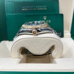 Superclone Rolex Sky-Dweller 42 mm Cadran noir brillant 336933