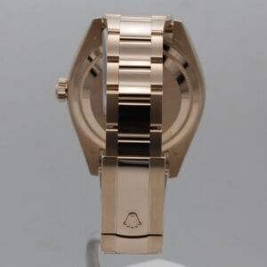 Rolex Sky-Dweller 42 mm met chocoladekleurige wijzerplaat 326935