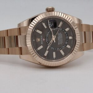 Rolex Sky-Dweller 42 mm met chocoladekleurige wijzerplaat 326935