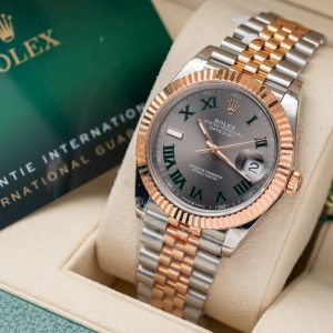 Autre point de vue sur Replica Rolex Datejust Slate Roman Dial 126331-0016 41 mm
