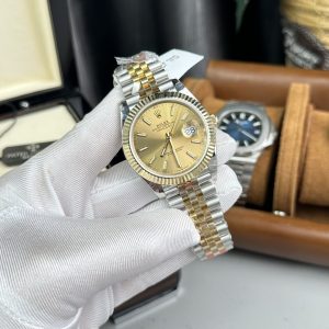 Replica Rolex Datejust Champagne Dial 126333-0010 41 mm
