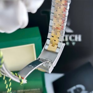 Replica Rolex Datejust Champagne Diamond Dial 126333-0012 41 mm