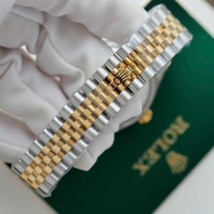 Replica Rolex Datejust Olive Green Roman Diamond Dial 126233-0025 36 mm