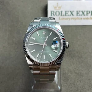 Vista alternativa de Replica Rolex Datejust Mint Green Dial 126334-0027 41 mm