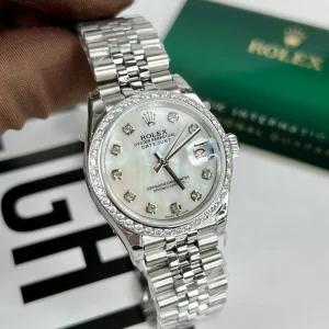 وجهة نظر بديلة لـ Replica Rolex Datejust Mother of Pearl – White Dial 116244 36 mm