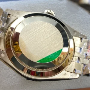 Replica Rolex Sky-Dweller Green Dial 336938 (Jubilee)