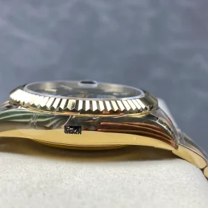 Replica Rolex Sky-Dweller Green Dial 336938 (Oyster)