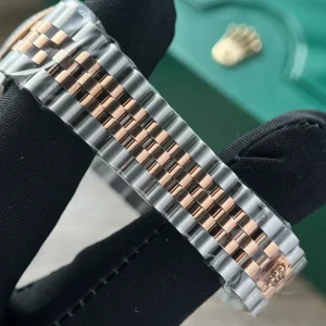 Replica Rolex Datejust Mother of Pearl Diamond Dial 126201-0021 36 mm