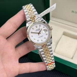 Vista alternativa de Replica Rolex Datejust Mother of Pearl Diamond Dial 126283RBR-0009 36 mm