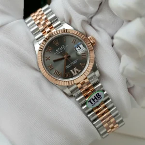Autre point de vue sur Replica Rolex Datejust Slate Diamond Dial 126281RBR-0011 36 mm