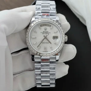 Alternatieve kijk op Superclone Rolex Day-Date White Mother-of-Pearl Diamond Dial 128399tbr-0023 36 mm