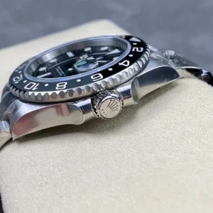 Super Clone Rolex GMT-Master II 126710GRNR “Bruce Wayne” Oyster 2024 - Image 5