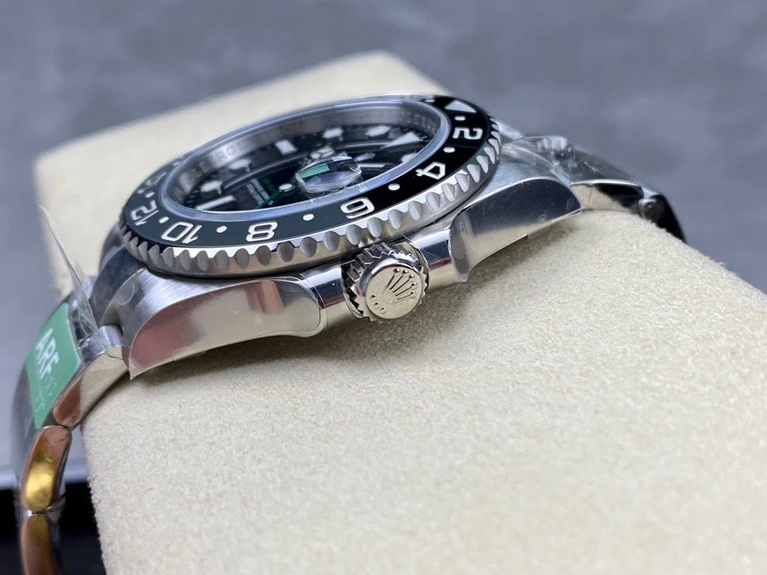 Super Clone Rolex GMT-Master II 126710GRNR “Bruce Wayne” Oyster 2024 - Image 5