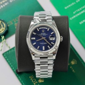 Vista alternativa de Super Clone Rolex Day-Date Bright Blue Diamond Dial 128239-0069 36 mm