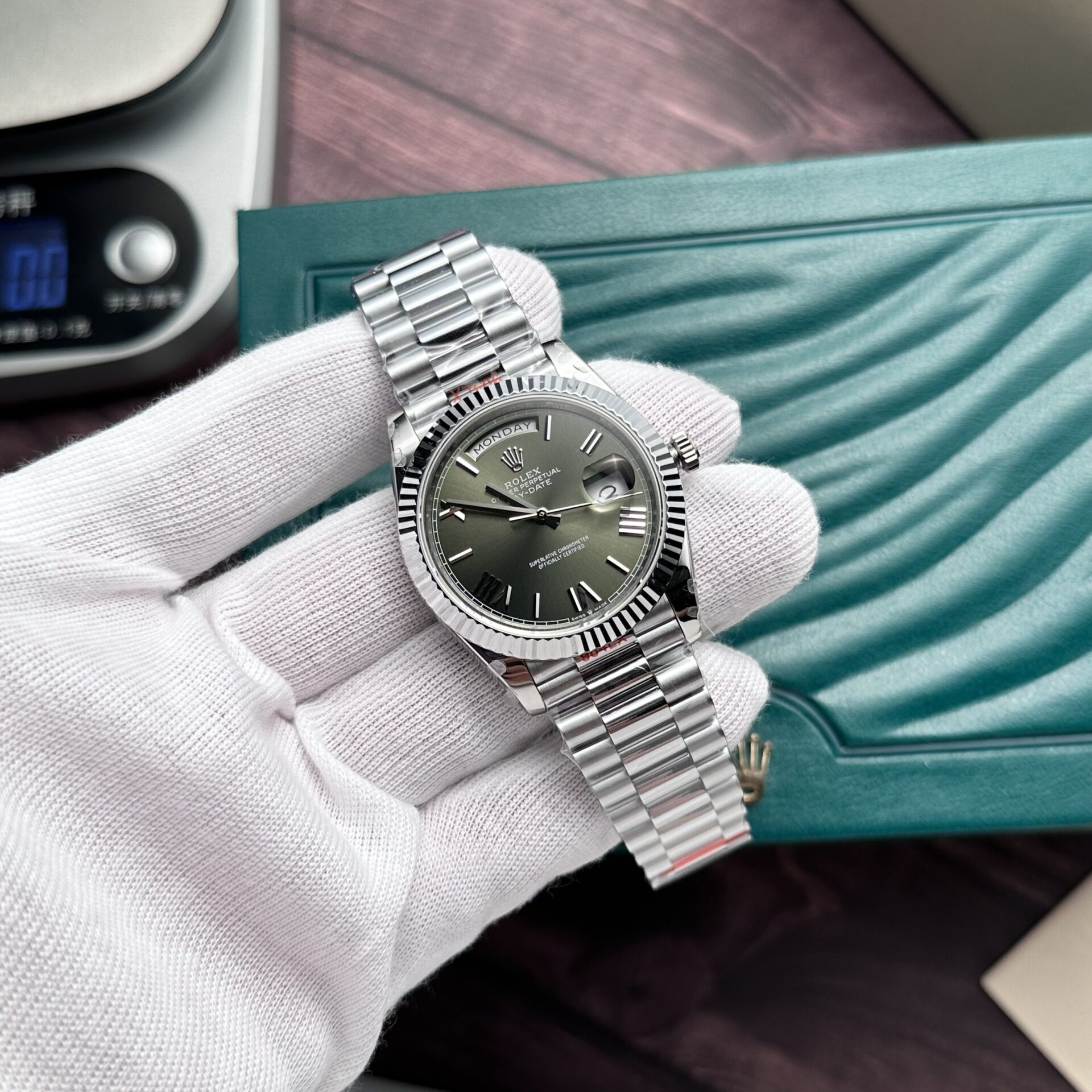 Super Clone Rolex Day-Date Olive Green Dial 228239-0033 40 mm - Imagen 4