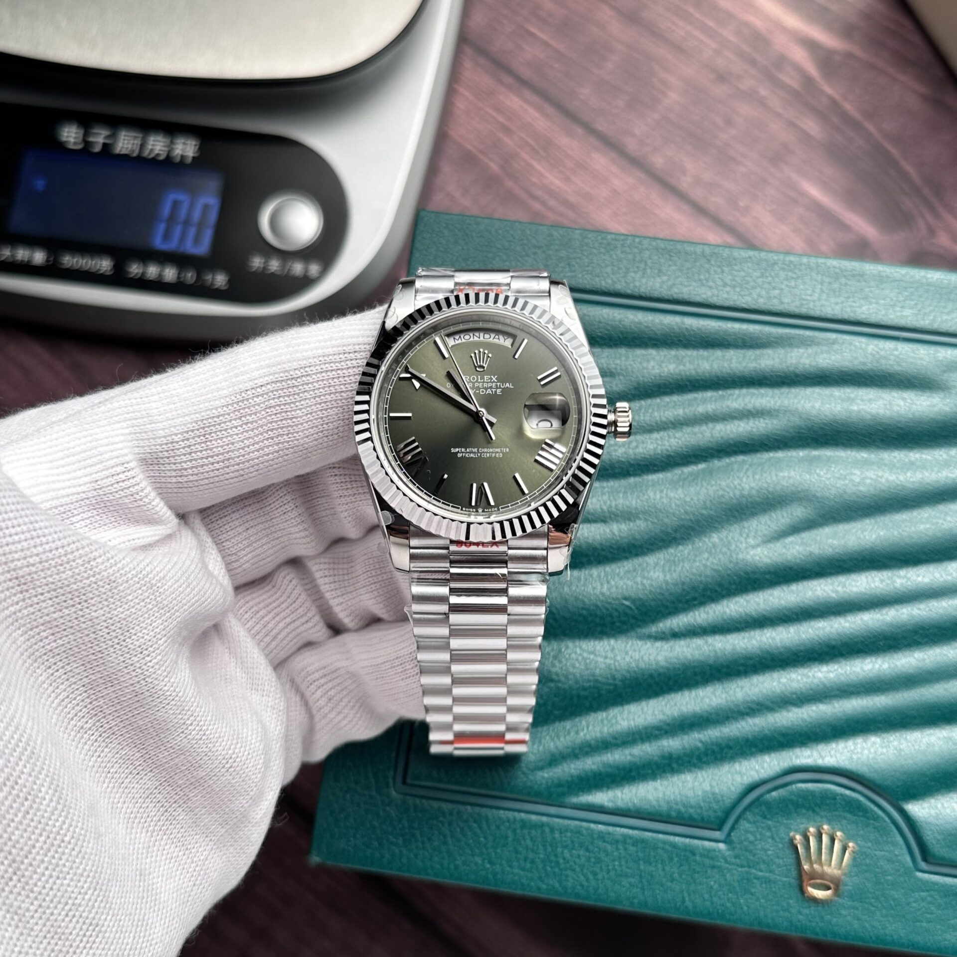 Super Clone Rolex Day-Date Olive Green Dial 228239-0033 40 mm - Imagen 2