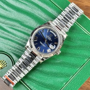 ⁦Super Clone Rolex Day-Date Blue Dial 228239-0007 40 mm⁩ - الصورة ⁦3⁩