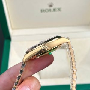 Super Clone Rolex Day-Date Champagne Diamond Dial 228238-0005 40 mm - Image 6
