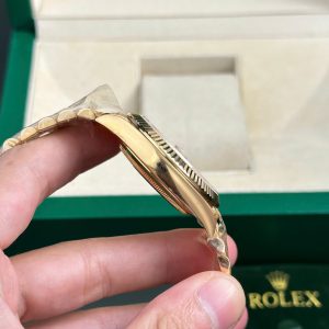 Super Clone Rolex Day-Date Champagne Diamond Dial 228238-0005 40 mm - Image 7