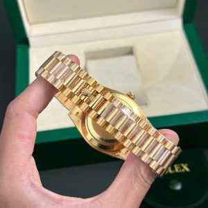 Super Clone Rolex Day-Date Champagne Diamond Dial 228238-0005 40 mm - Image 9