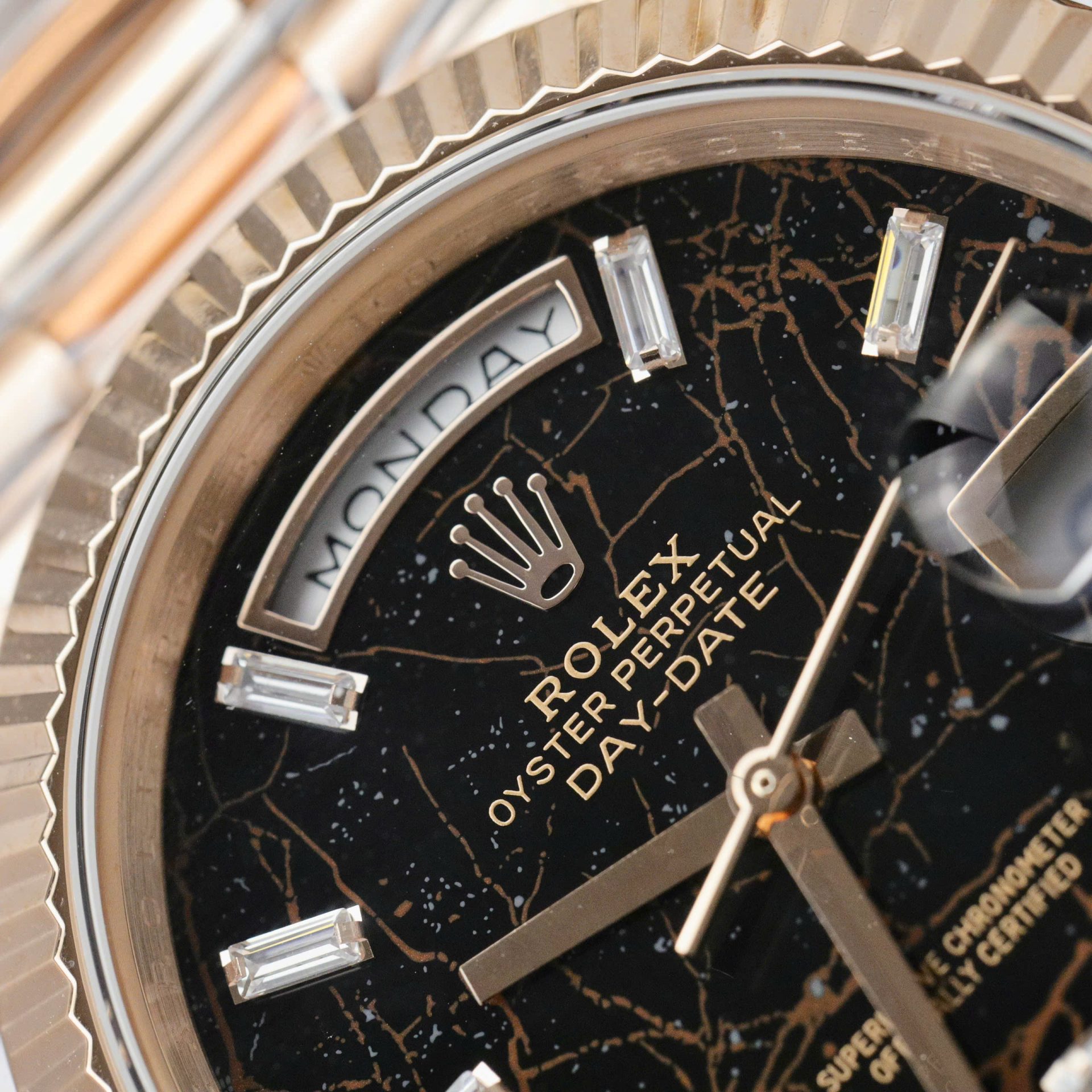 Super Clone Rolex Day-Date Eisenkiesel Diamond Dial 228235-0045 40 mm - Image 4