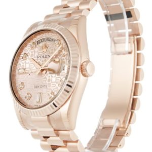Vista alternativa de Rolex Day-Date Rose Dial 118235