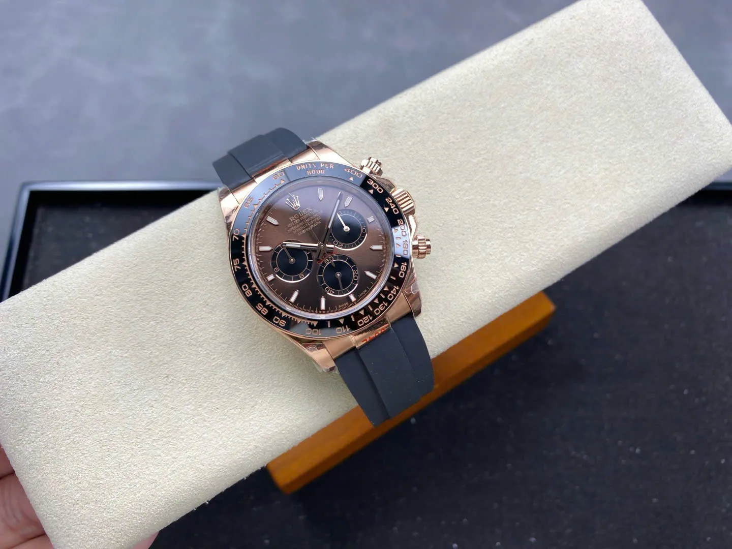 Rolex Daytona 40 mm 126515LN Bright Chocolate Dial - Image 2