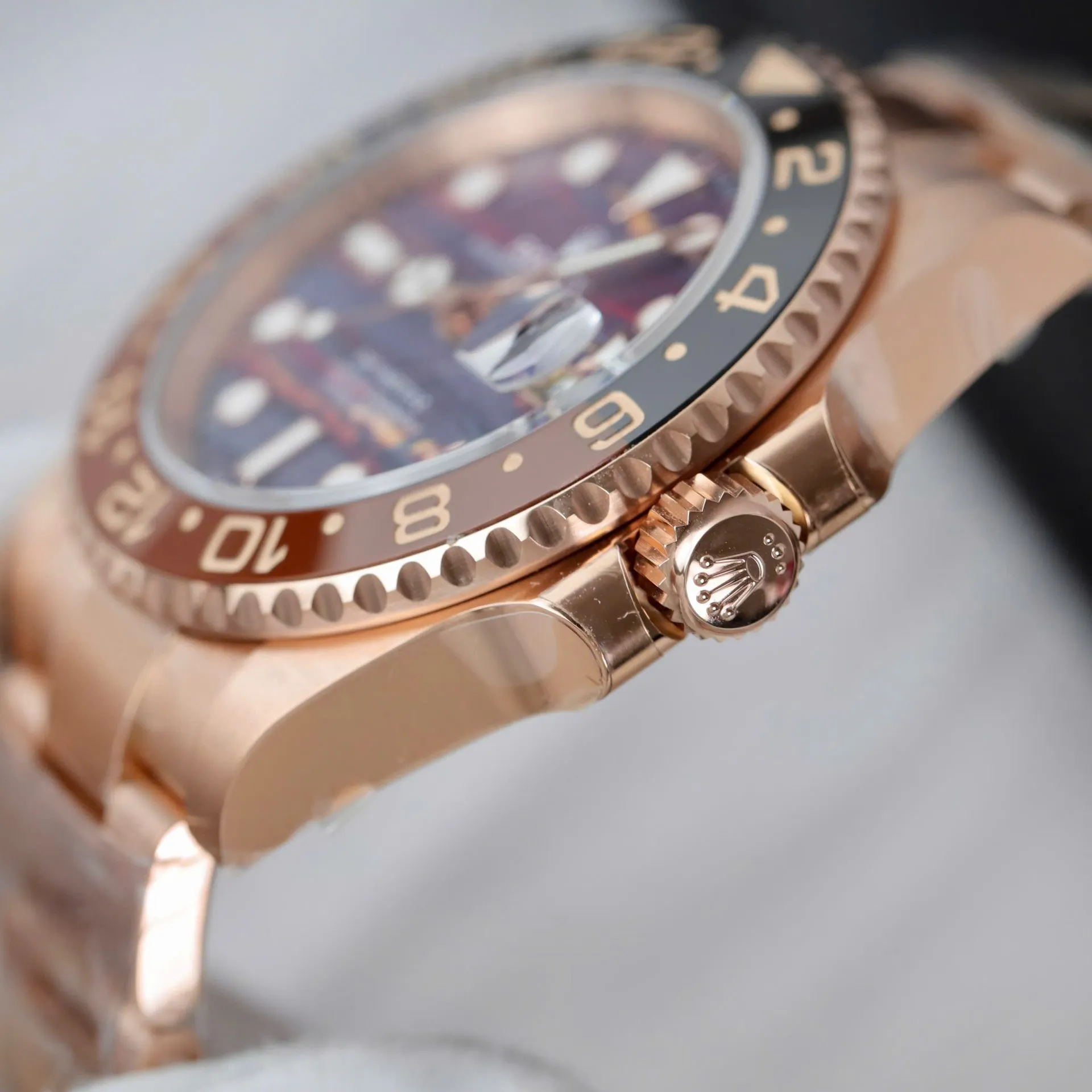 Rolex GMT-Master II 40 mm 126715CHNR Tiger Iron Dial - Image 9
