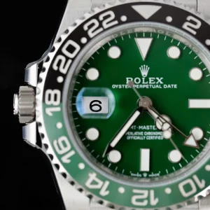 Rolex GMT-Master II 40 mm 126729VTNR Jubilee (Absinthe) - Image 7