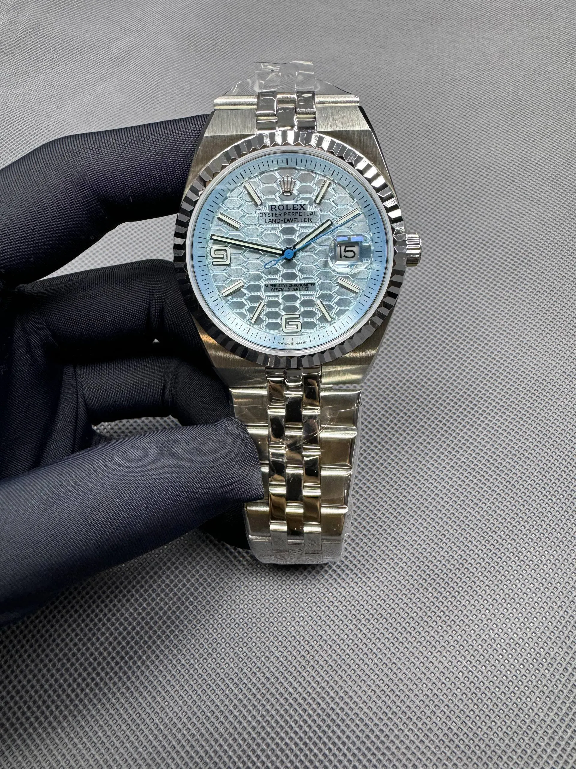 Rolex Land-Dweller 40 mm Ice Blue Dial - Imagen 7