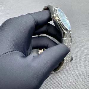 Rolex Land-Dweller 40 mm Ice Blue Dial - Imagen 9