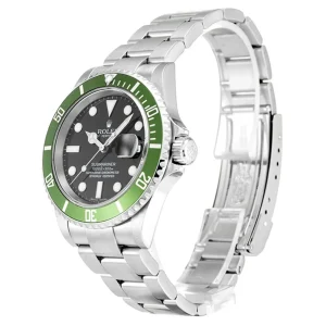 Alternatieve kijk op Rolex Submariner Black Dial 16610LV (Kermit)