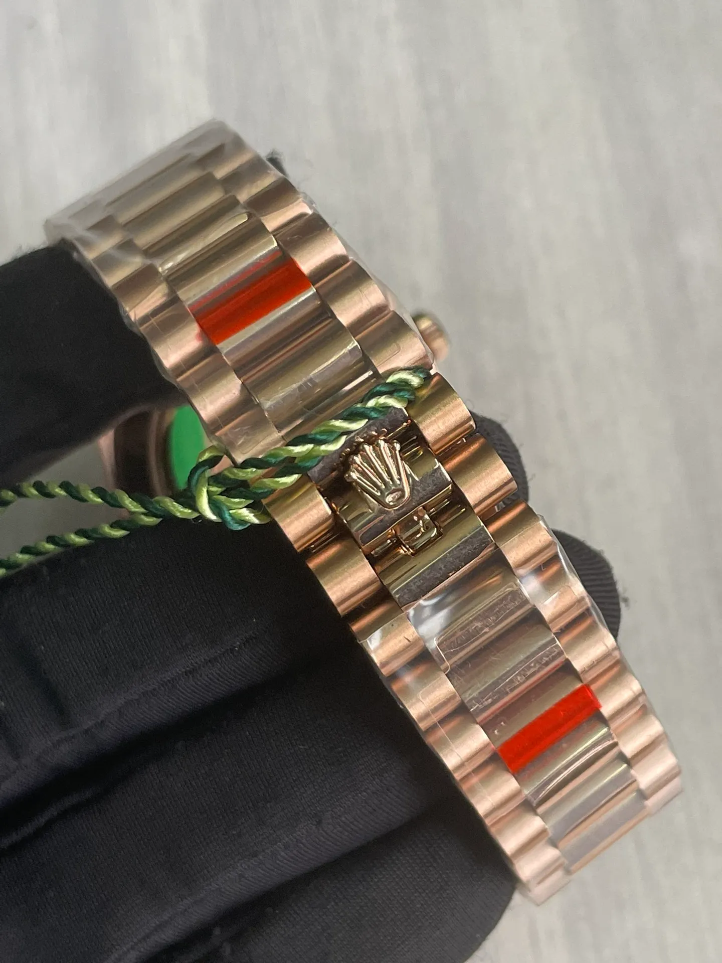Super Clone Rolex Day-Date Olive Dial 128235 36 mm – Image 4