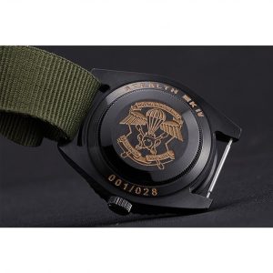 Rolex Submariner Olive 621995 - Image 8